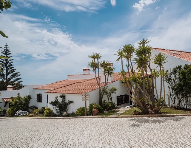 Surf Vilas by Laneez Ericeira