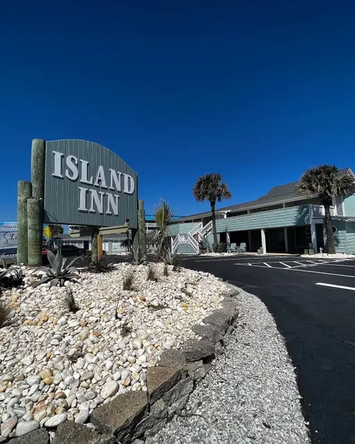 Island Inn
