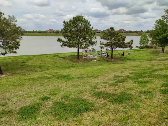 Cinco Ranch II Pavillion and Park at Spring Lake
