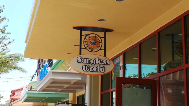 Sunglass World - Destin Commons