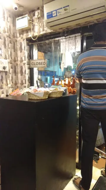 Day Night Restaurant