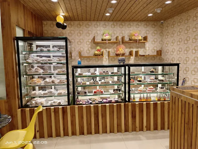 Paris Bakery, Raghunathpur