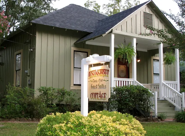 Austin Street Cottages