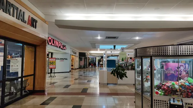 Newburgh Mall