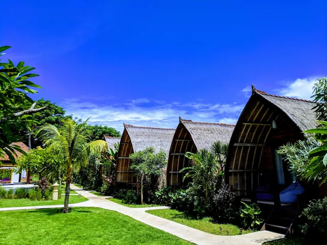 Paradesa Villa & Paradesa Living