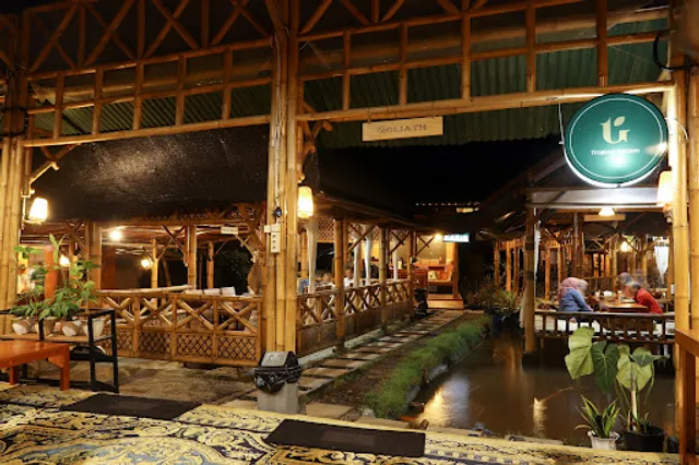 Tropical Garden Resto