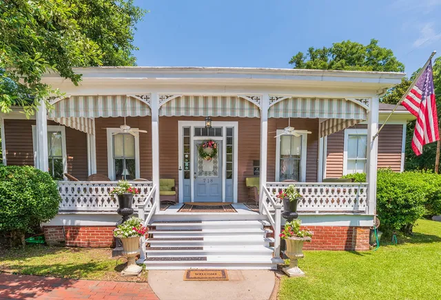 Devereaux Shields House