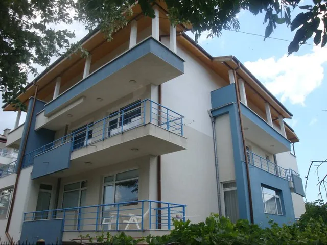 Blue House - Синята къща