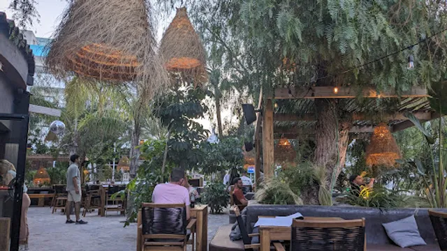 Sundara Restaurant and Club