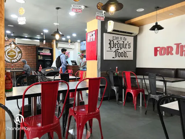 Pizza Hut | Civil Lines, Jhansi