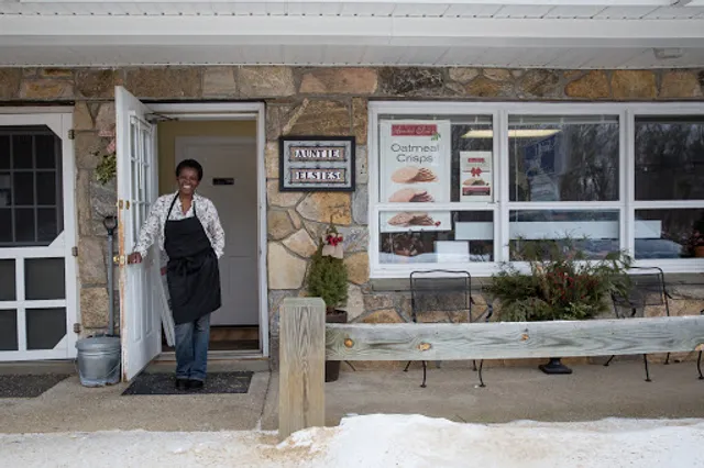 Auntie Elsie's Oatmeal Crisps (Weekend Bake Shop)