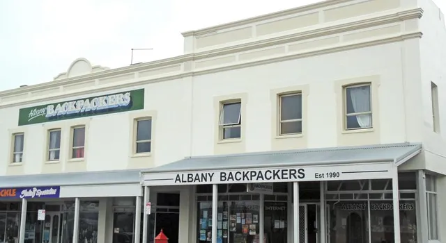Albany Backpackers