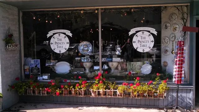 The Prince's Table - Accessories for Castle and Cottage