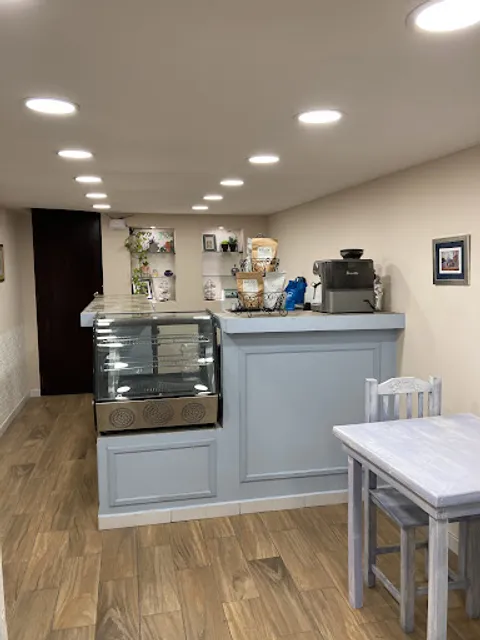 El Cafesín, Tu Sano Refugio