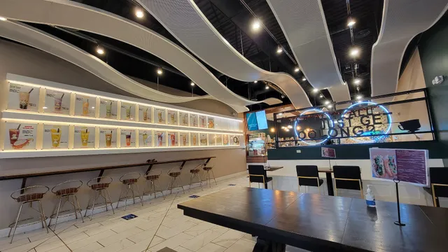 Delaware-Hertel Plaza