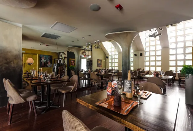 Isabella's Wine & Dine