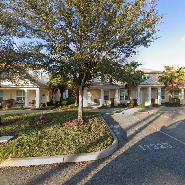 3 bedroom cabin with balcony and splash pool by RedAwning