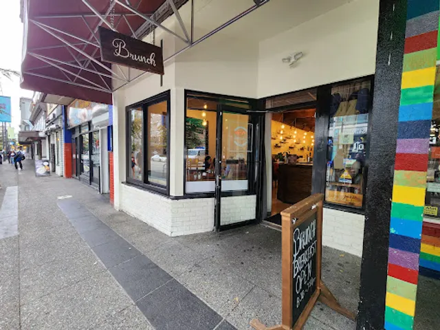 Brunch Vancouver | Breakfast & Brunch Restaurant