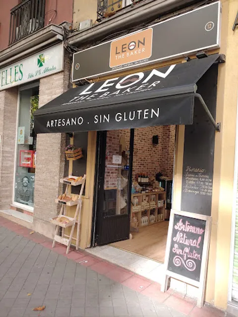 Leon The Baker - Reina Cristina