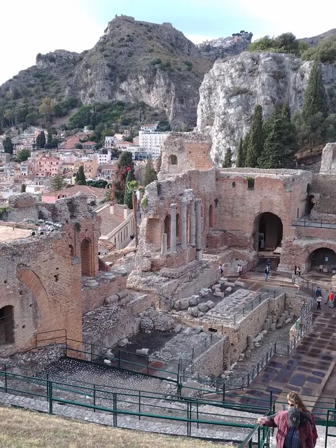 Al Teatro Antico rooms & House