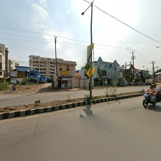 OYO 29678 Hotel Dolphin