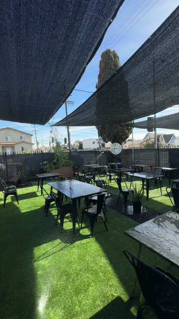 Tev’s & Family Kitchen