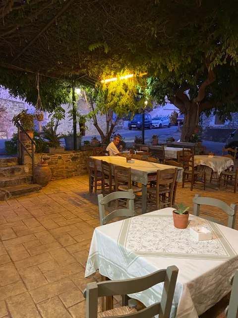 Η καλή καρδιά, Ξεροβάσιλας