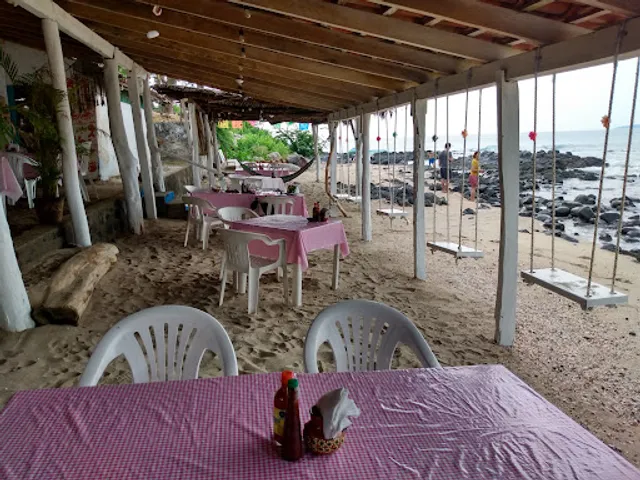 Restaurante Martha y Bungalows