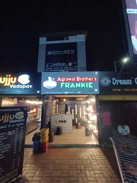 Agarwal Frankie & Cafe