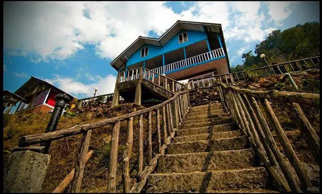 Yes Homes Pinewood Resort