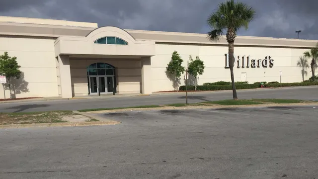 Dillard's
