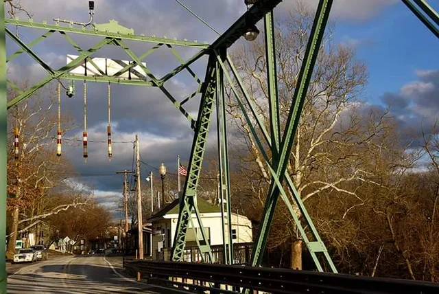 Riverton-Belvidere Iron Bridge