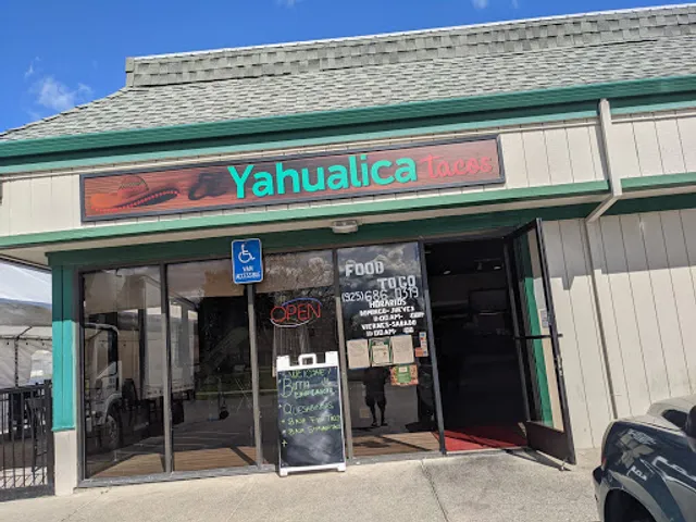 El Yahualica Tacos