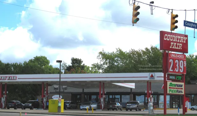 Country Fair - 38th & Caughey