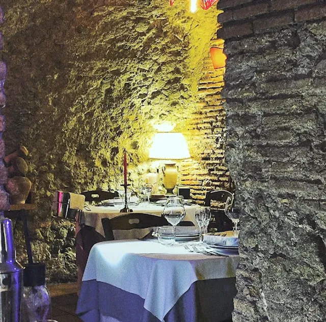 Hostaria Angeli&Demoni