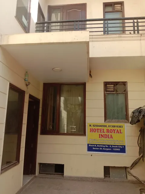 Hotel Royal India - South City 1