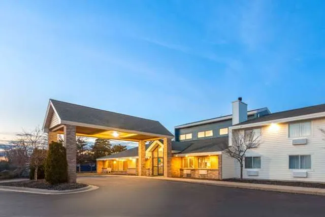 AmericInn by Wyndham Oscoda Near AuSable River