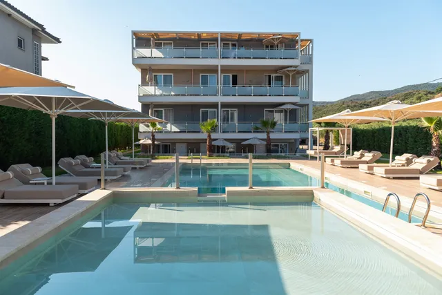 Astra Sarti Luxury Suites