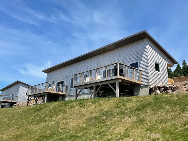 Hector's Point Vacation Rentals