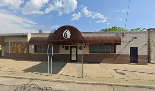 LEO’S DEN BAR & GRILL