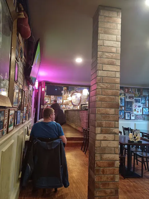 Planet Sports - american restaurant & sports bar