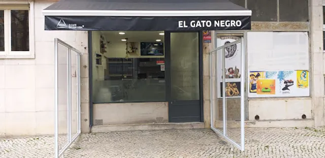 El Gato Negro Coffee & Snacks