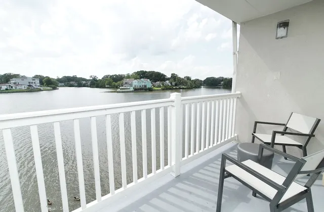 Seashire Inn & Suites