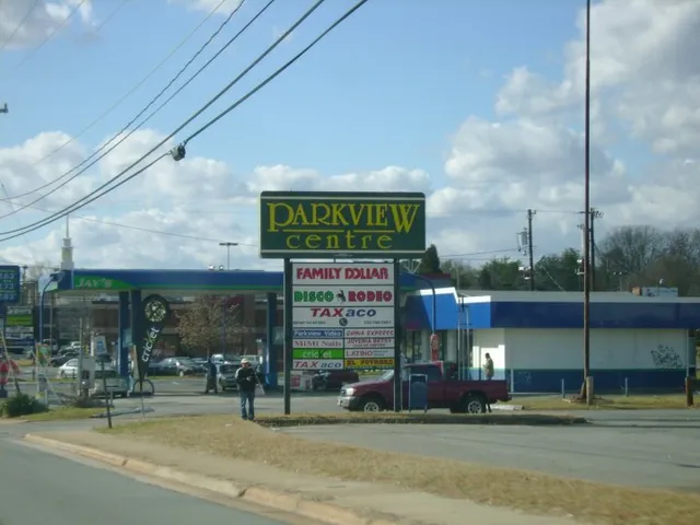 SouthEast Plaza Shopping Center