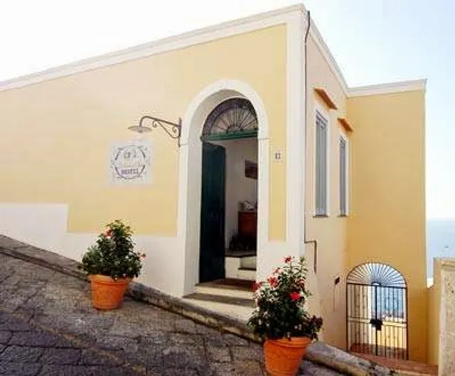 Hotel la Casa sul Mare