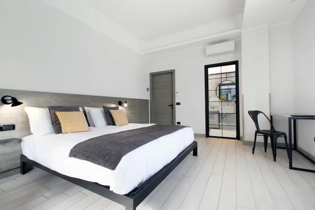 La Ferrovia Guest House