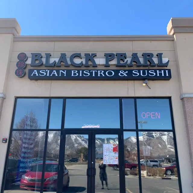 Black Pearl Asian Bistro & Sushi