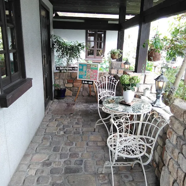 コーヒー倶楽部チゴイネルワイゼン