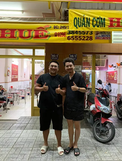 Quán Cơm Hai Thuế