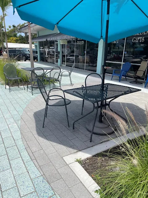 The Dearborn Coffeehouse and Bakery (Joe Maxx)